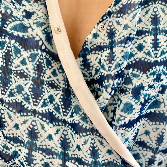 Banana Republic blue and white dress. Size: SP - Picture 4 of 5